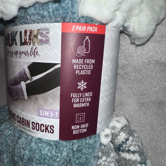 NWT Women’s S/M (Shoe Size 5-7) Muk Luks Cabin Socks 2 Pair Pack Blue/White - Picture 3 of 6